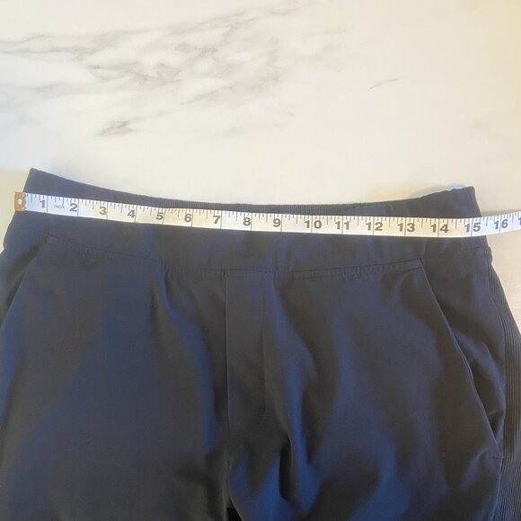 Athleta Brooklyn Mid Rise Ankle Pants Black Size 8 Athleisure Workwear Athletic - Picture 10 of 11